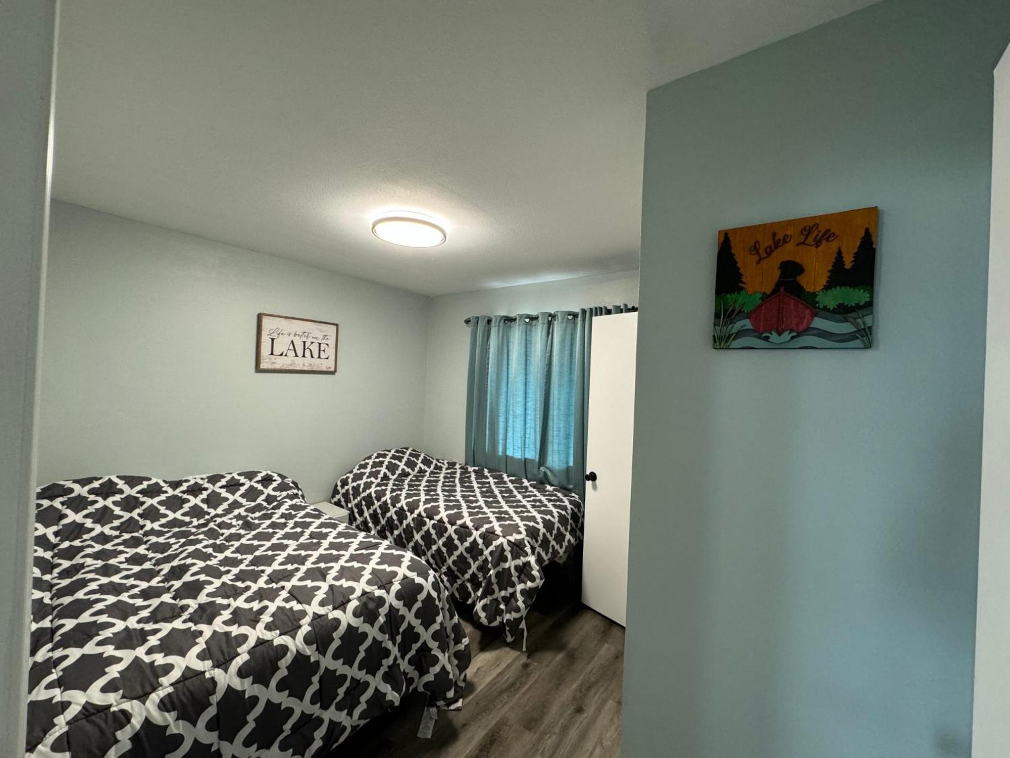 Lakefront Condo With A View Osage Beach Exteriör bild