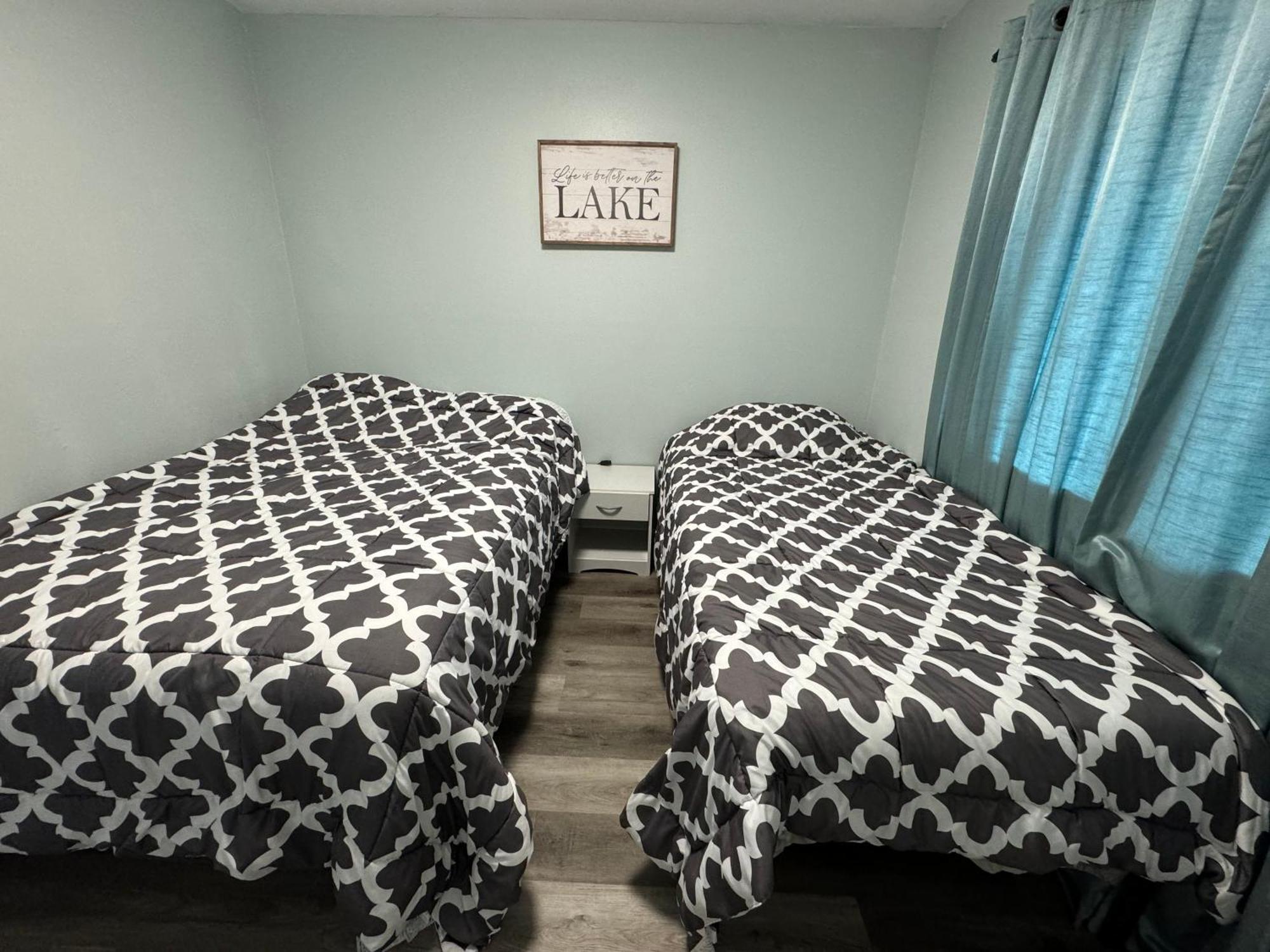 Lakefront Condo With A View Osage Beach Exteriör bild
